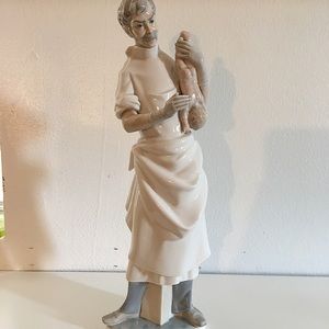 LLADRÓ RETIRED: 1992 OBSTETRICIAN